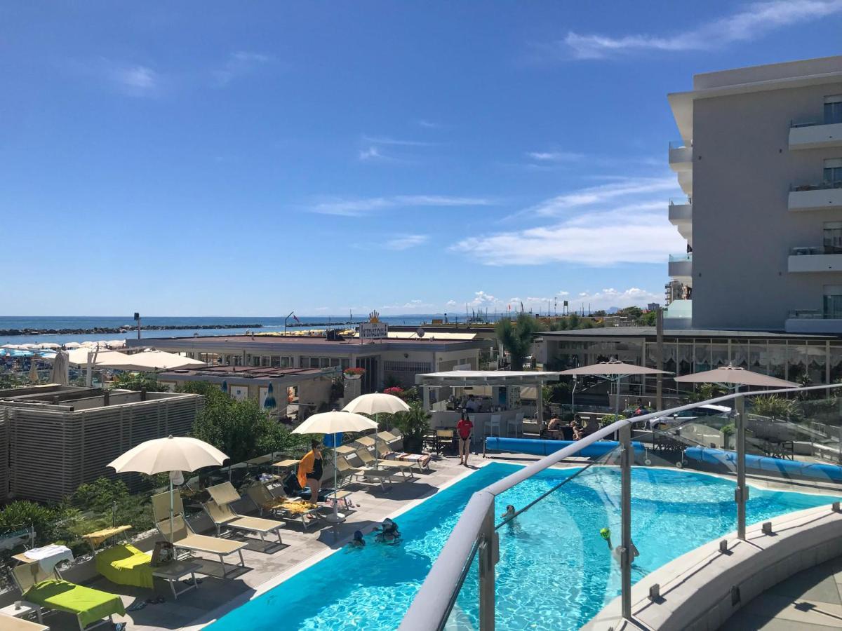 Hotel Caesar Lido Di Savio Eksteriør bilde